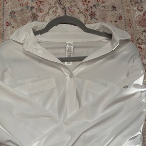 Woman’s White Shirt alo